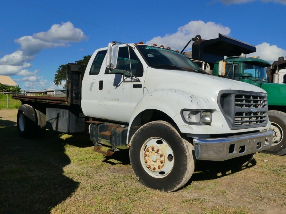 2000 Ford F-650 (A53314)