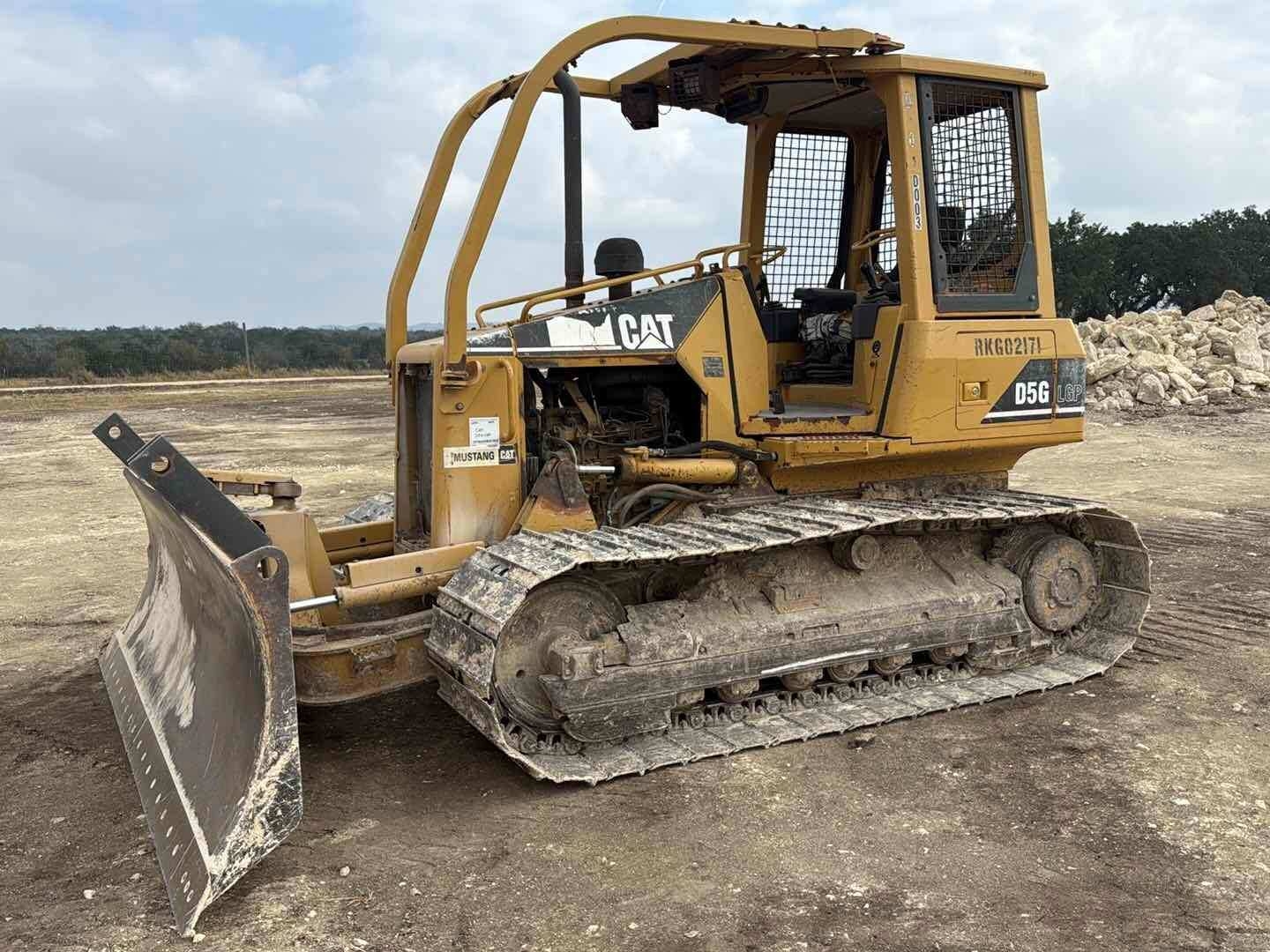 CAT D5G LGP DOZER (A58214)