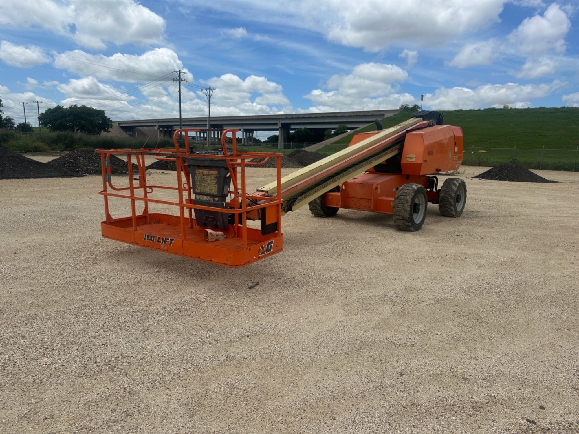 2013 JLG 600S TELESCOPIC BOOM LIFT (A48992)