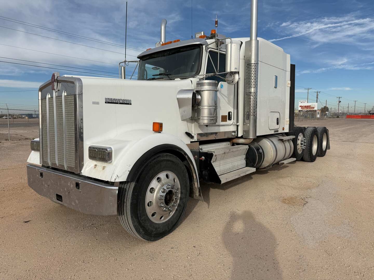 2013 KENWORTH W900 TRIAXLE (A58214)