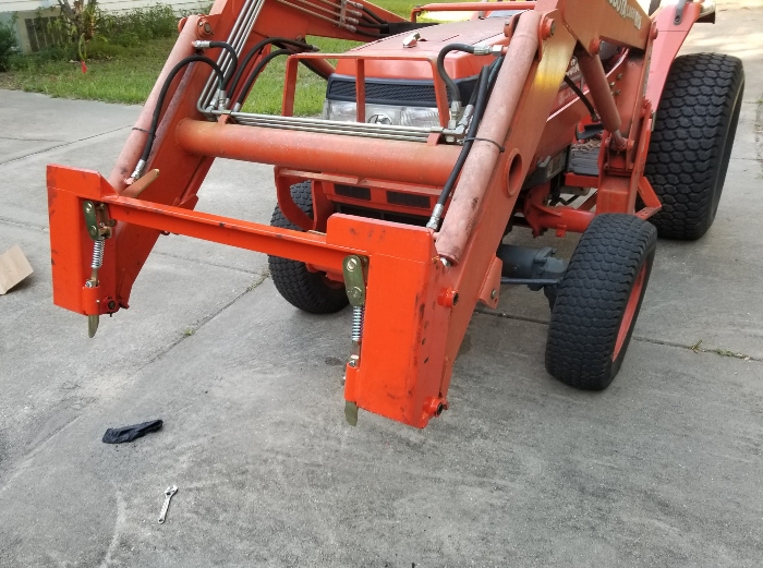 06 02 22 Kubota ATI quick attach install 03 adaptor installed small.jpg