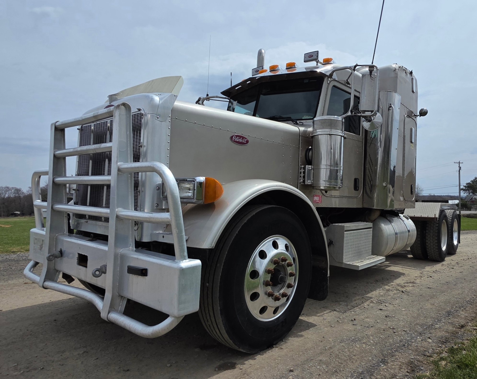 2007 PETERBILT 379 MID-ROOF SLEEPER (A55745)