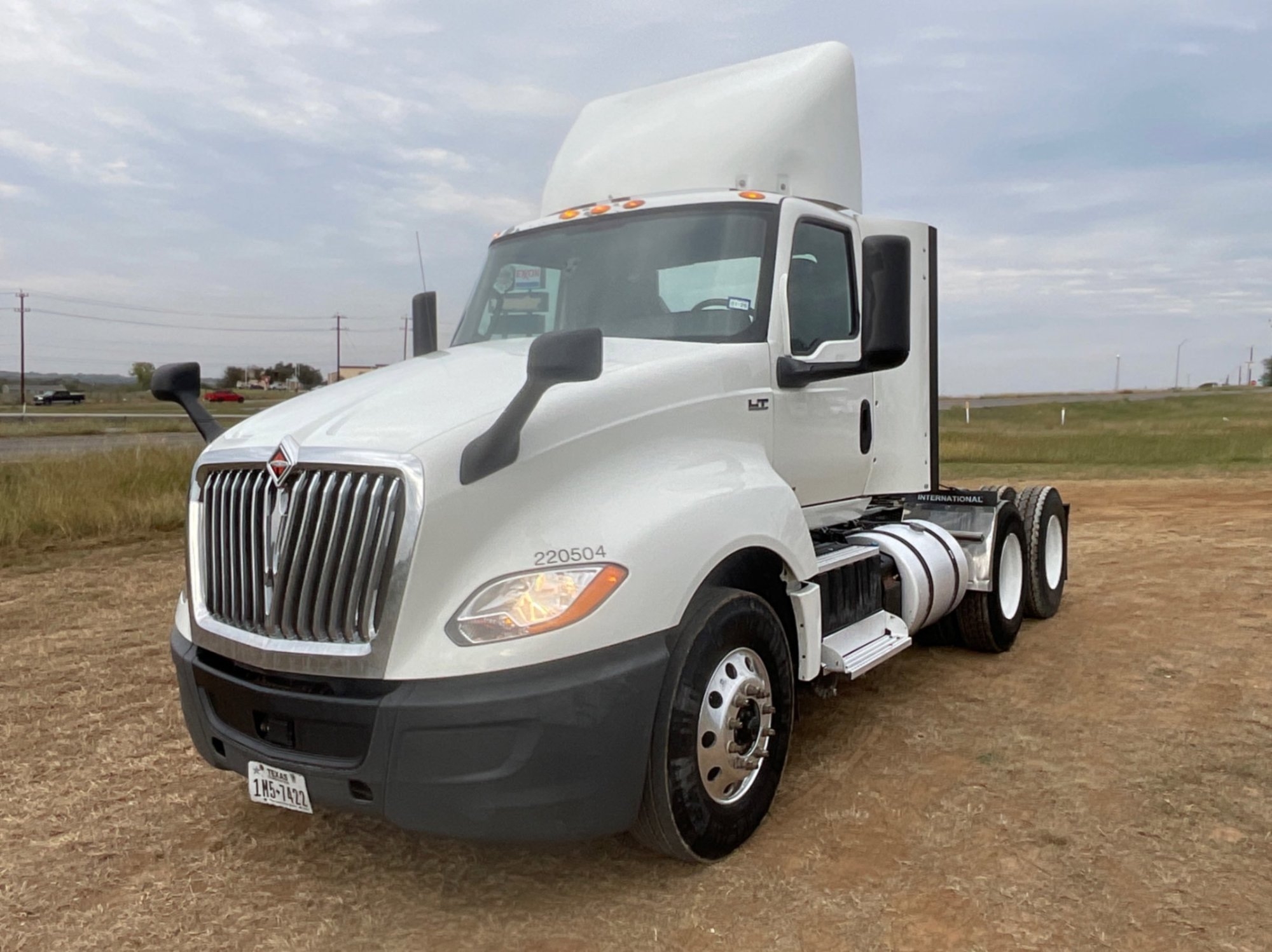 2020 INTERNATIONAL LT625 (A58214)