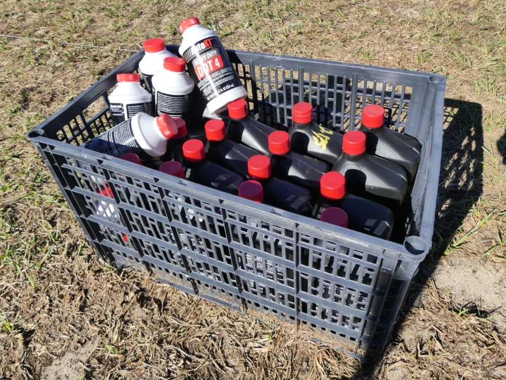 Crate of Motor Oil & Transmission Fluid (A56469)