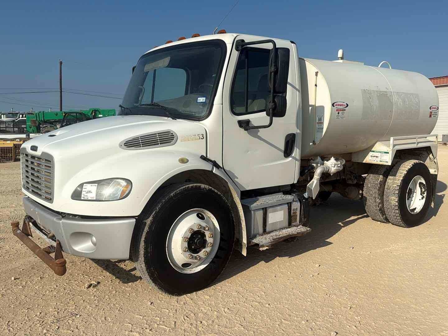 2019 FREIGHTLINER WATER TRUCK (A58214)