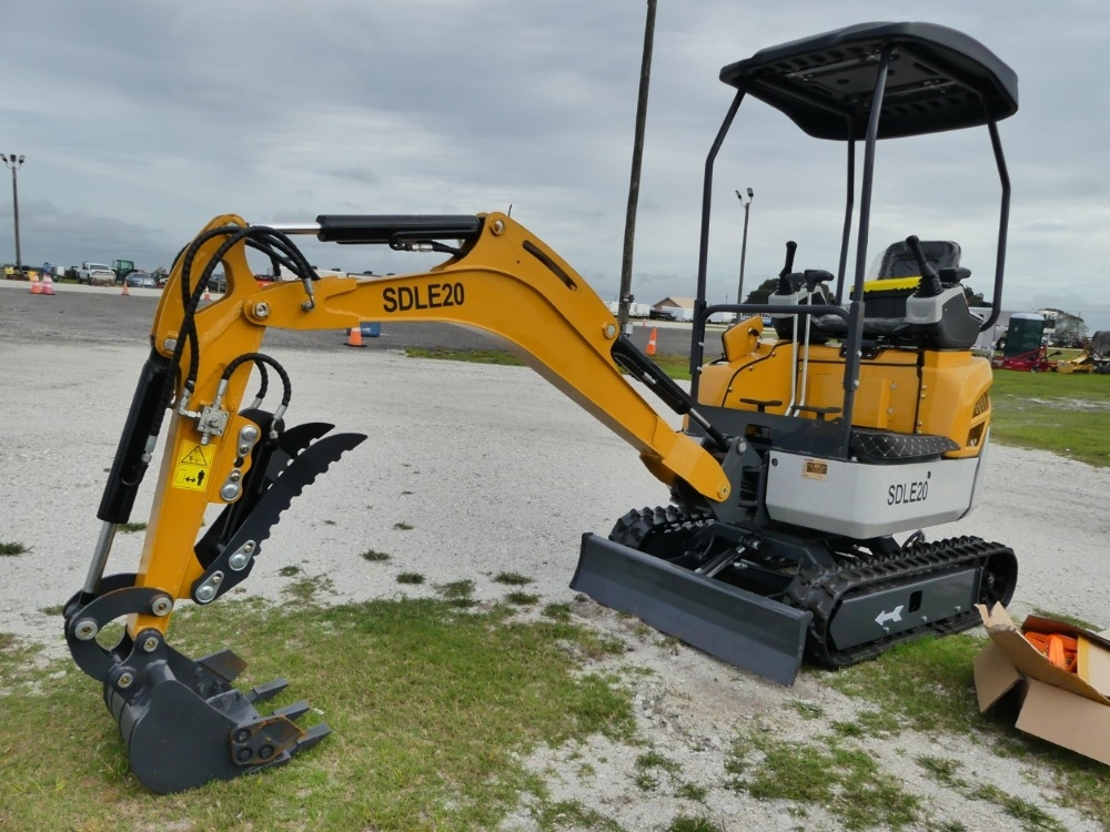 SDLanch SDLE20 Mini Excavator (A57149)
