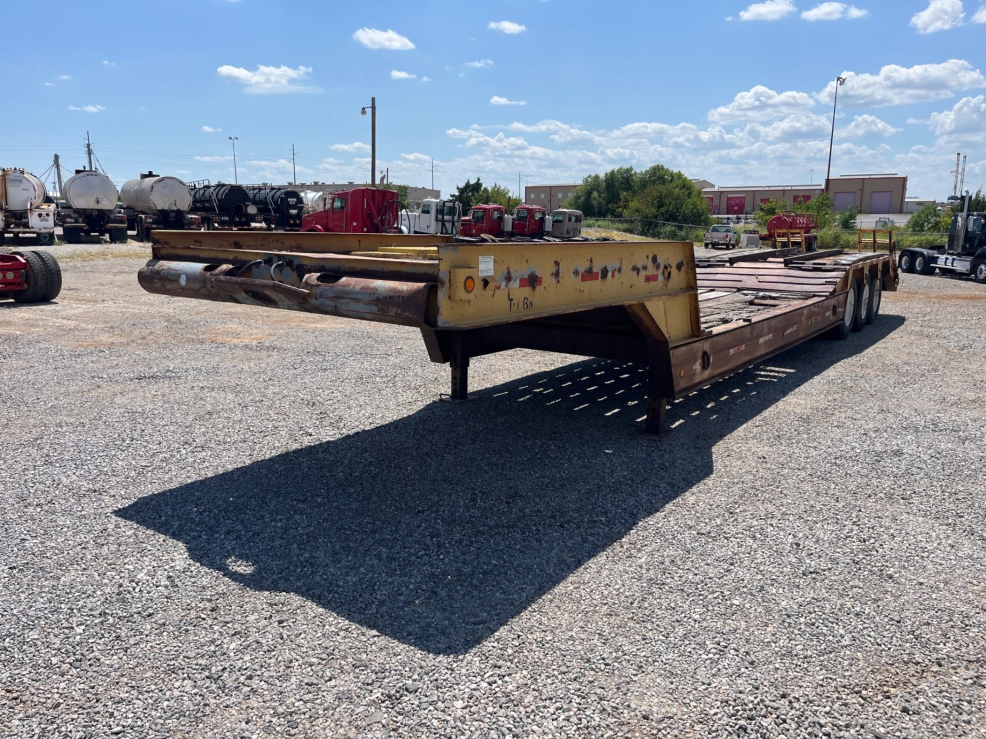 1989 SHOPBUILT THREE AXLE LOWBOY TRAILER (A50854)