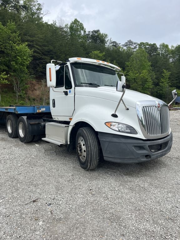 2016 International Road Tractor (A47371)
