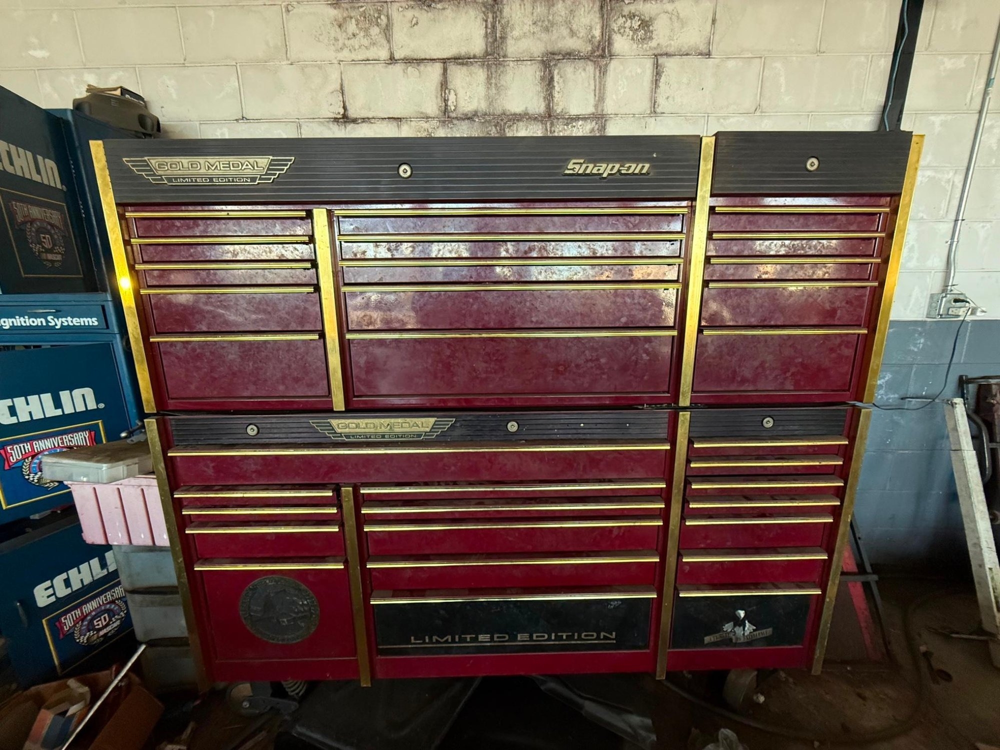 Snap-On Gold Medal Tribute to Excellence Limited Edition 3-Bay Tool Box (A63689)