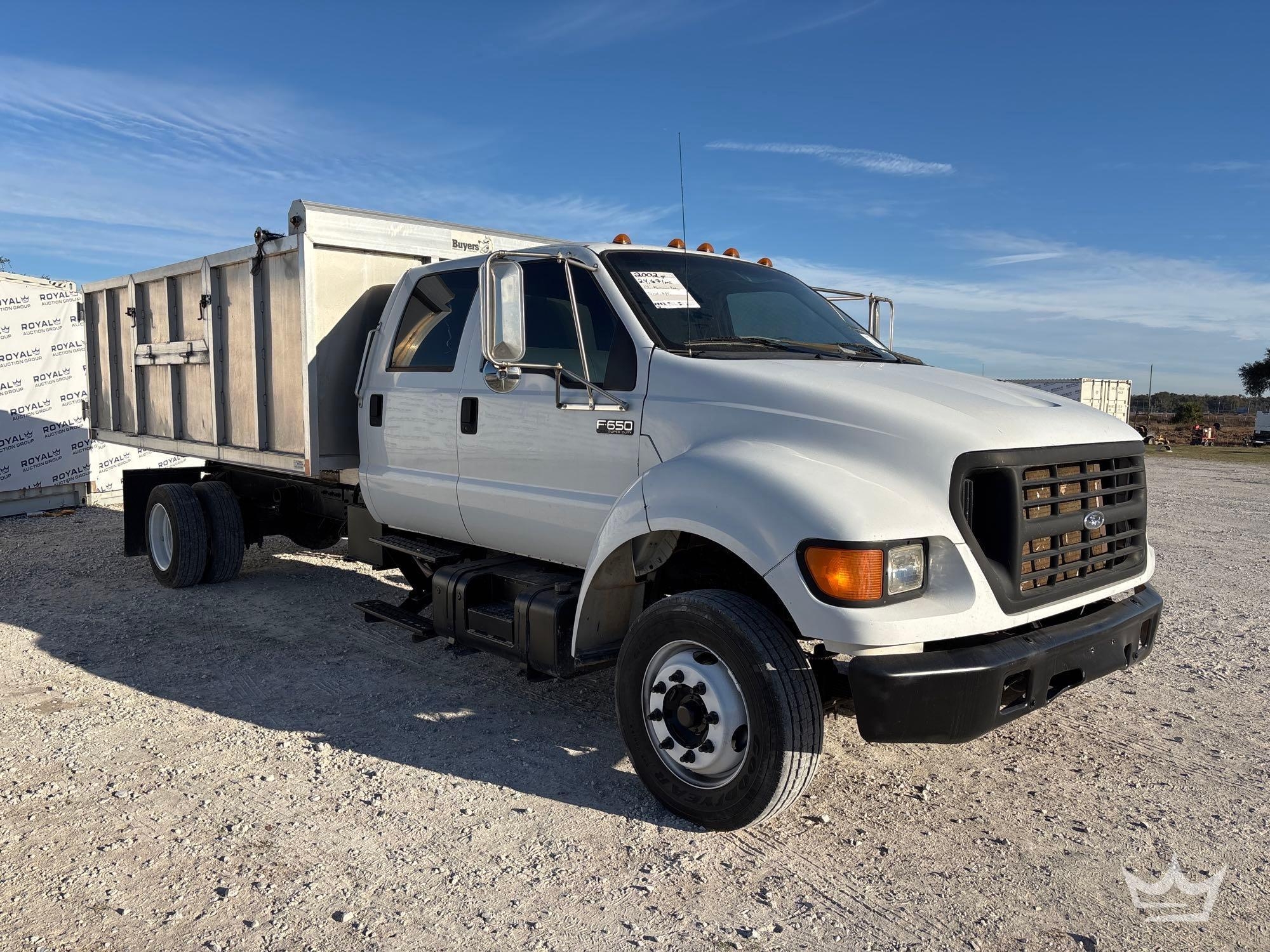 2002 Ford F-650 Crew Cab Landscape Dump Truck (A61568)