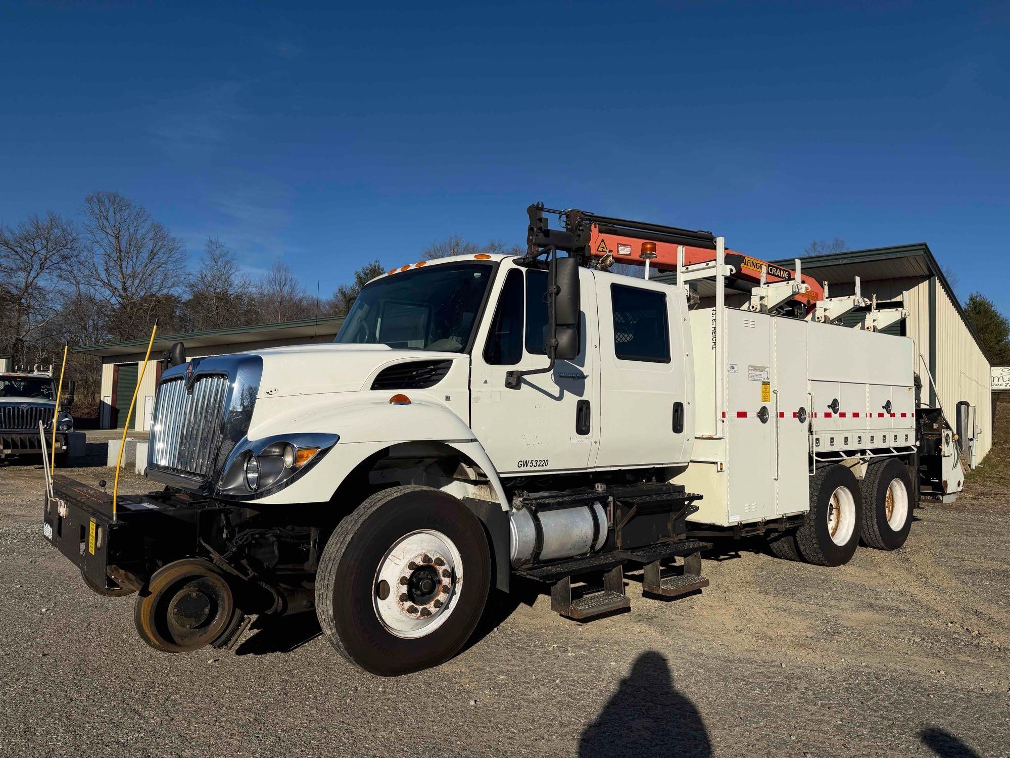 2010 International 7400 Service Truck, VIN # 1HTWGAAR6AJ276531 (A61165)