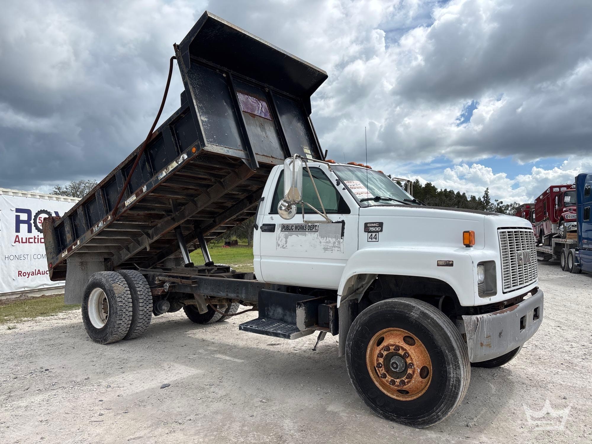 1999 GMC C7500 S/A Dump Truck (A59230)