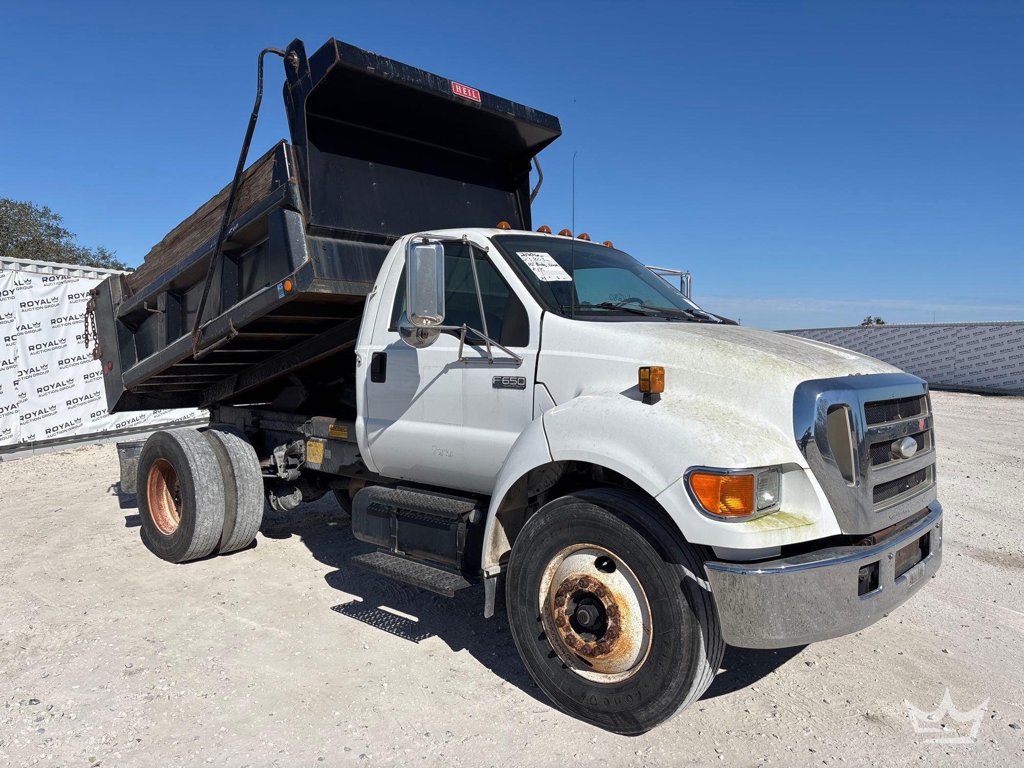 2006 Ford F-650 S/A Dump Truck (A61568)