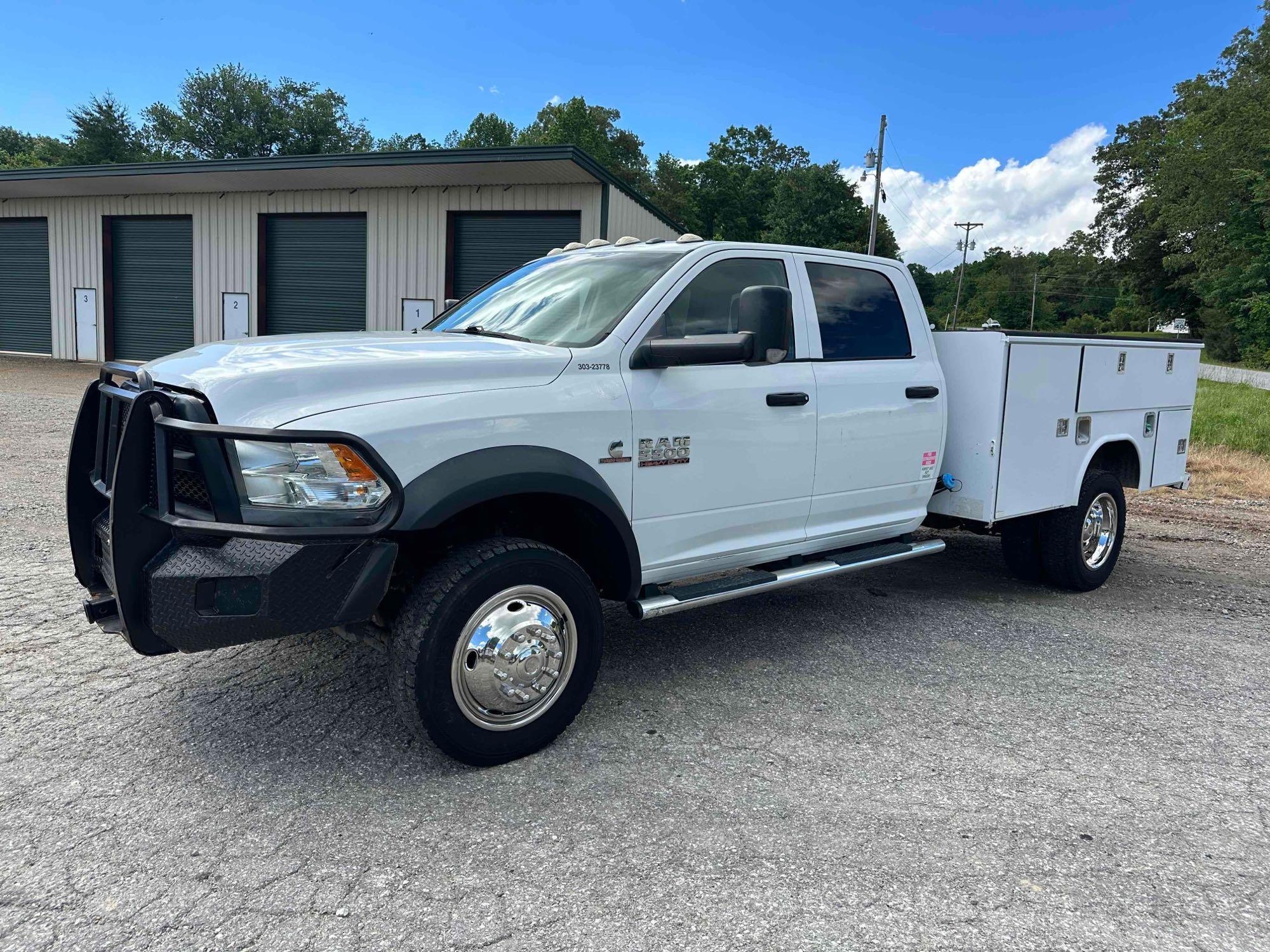 2017 Ram 5500 4x4 Utility Truck, VIN # 3C7WRNEL7HG551780 (A48836)