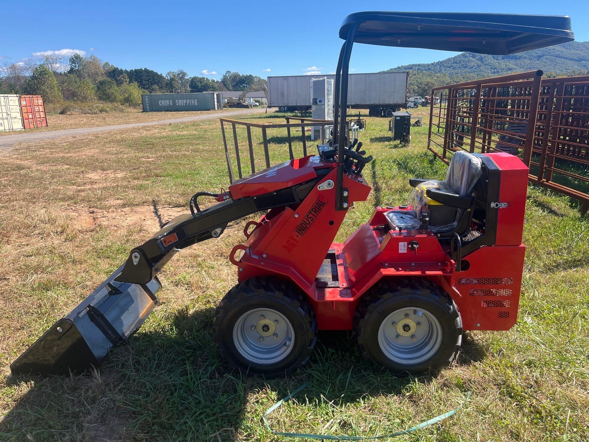 New/Unused AGT Industrial SDA-140W Mini Wheel Loader (A57453)