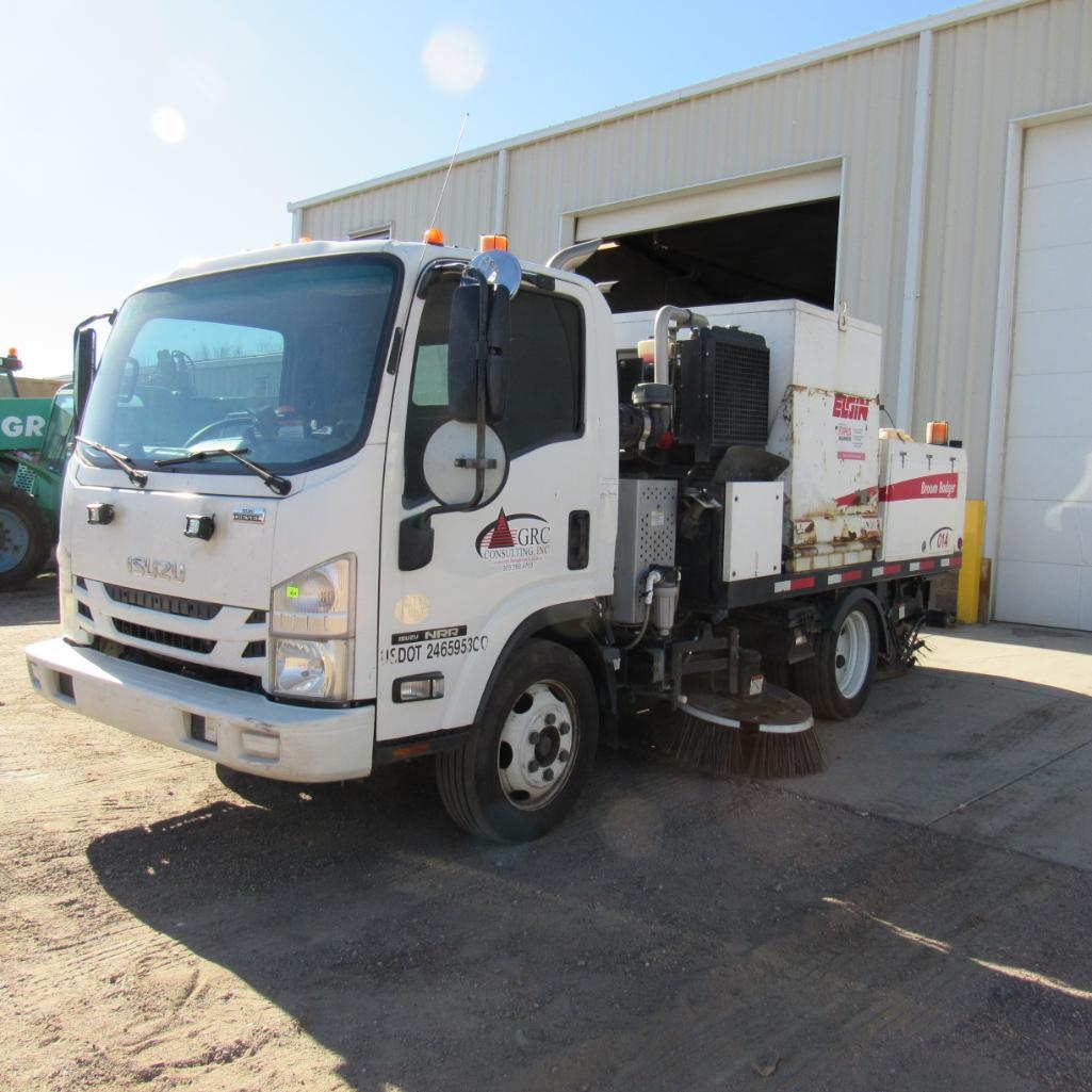 2018 Elgin Broom Badger Sweeper, Kubota Turbo Diesel Engine, 5,888 Hours Indicated, mounted on 2018 (A59076)
