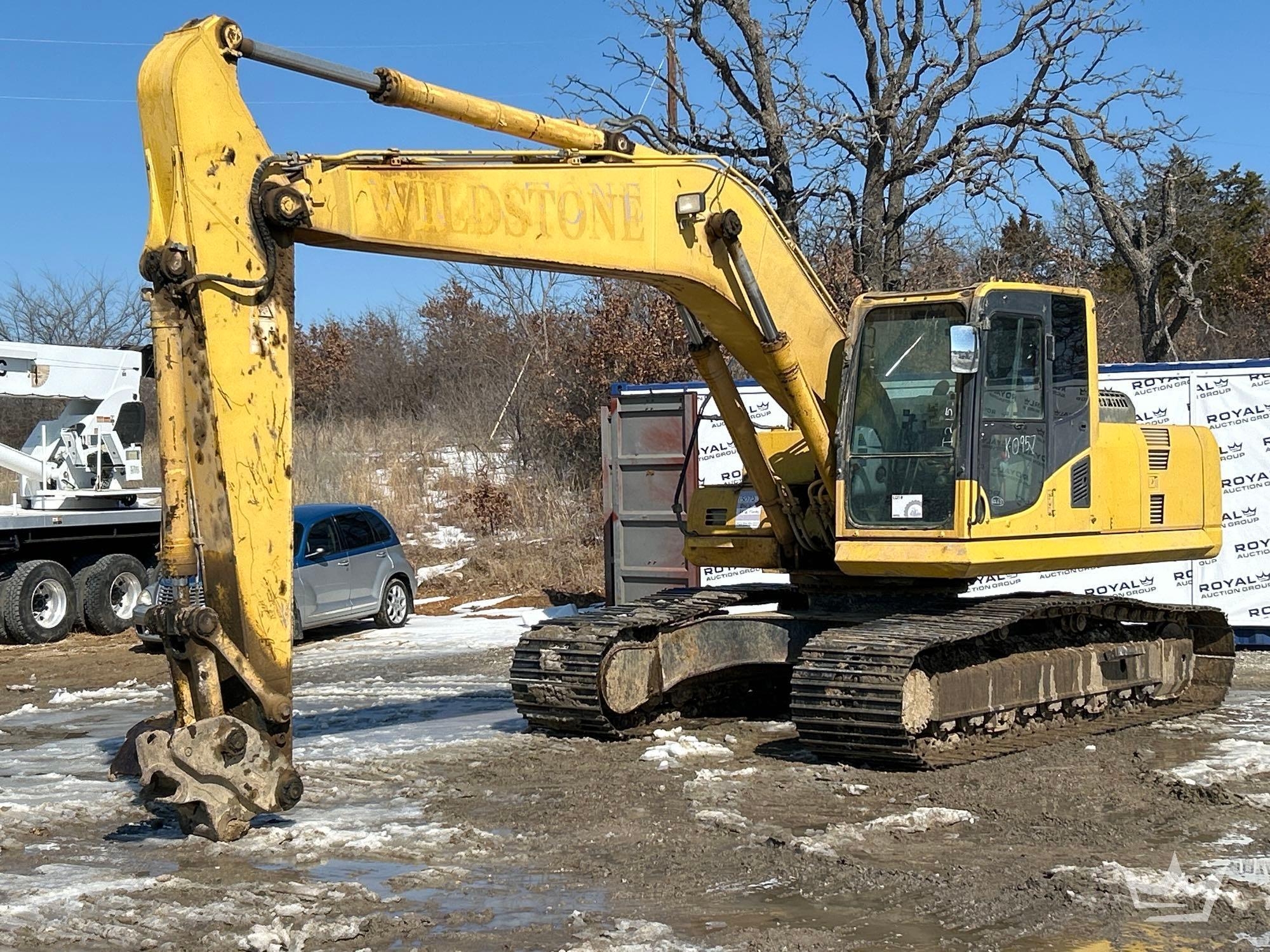 2012 Komatsu PC200LC-8 Hydraulic Excavator (A60352)