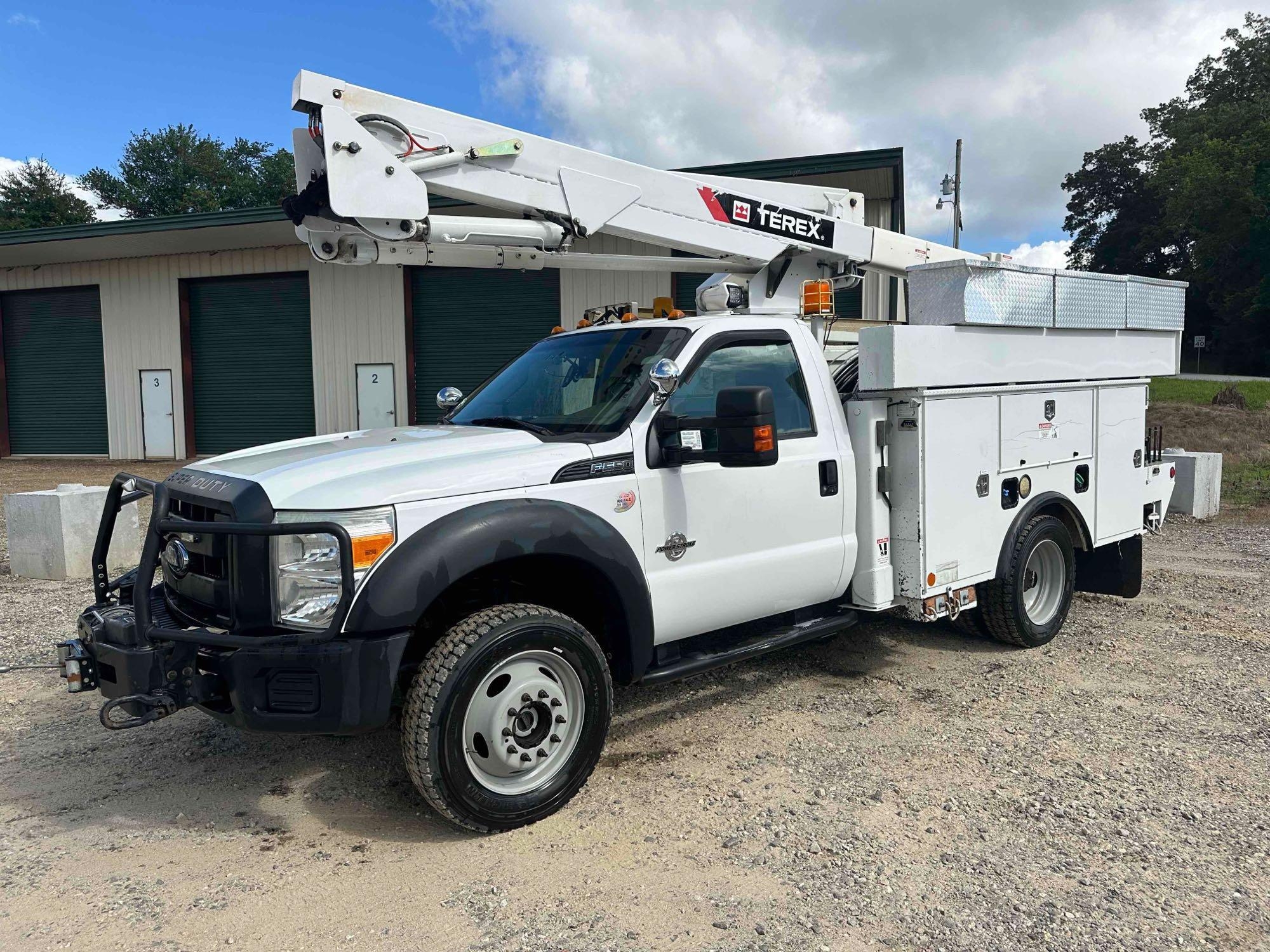 2014 Ford F-550 4x4 Bucket Truck, VIN # 1FDUf5HT6EEB46517 (A48836)