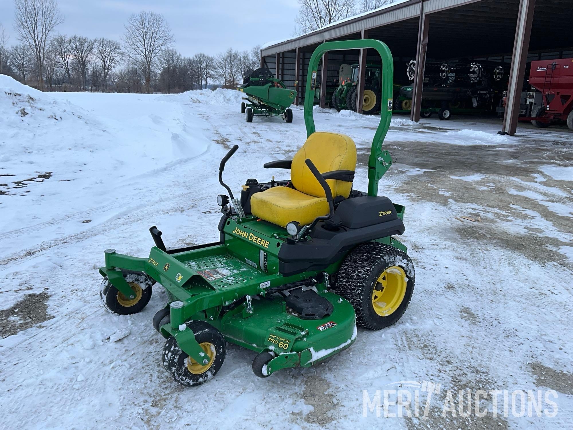 2022 John Deere Z720E Zero Turn (A63116)
