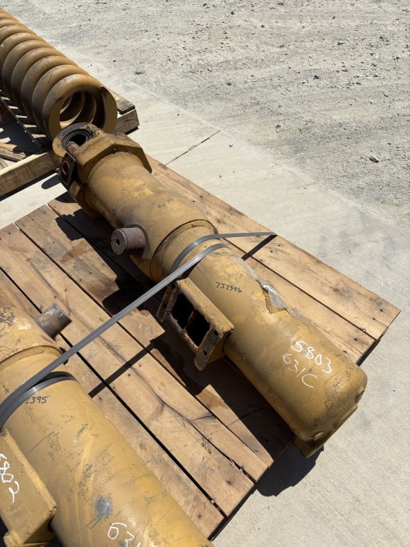 CAT 631C Lift Cylinder (A68134)