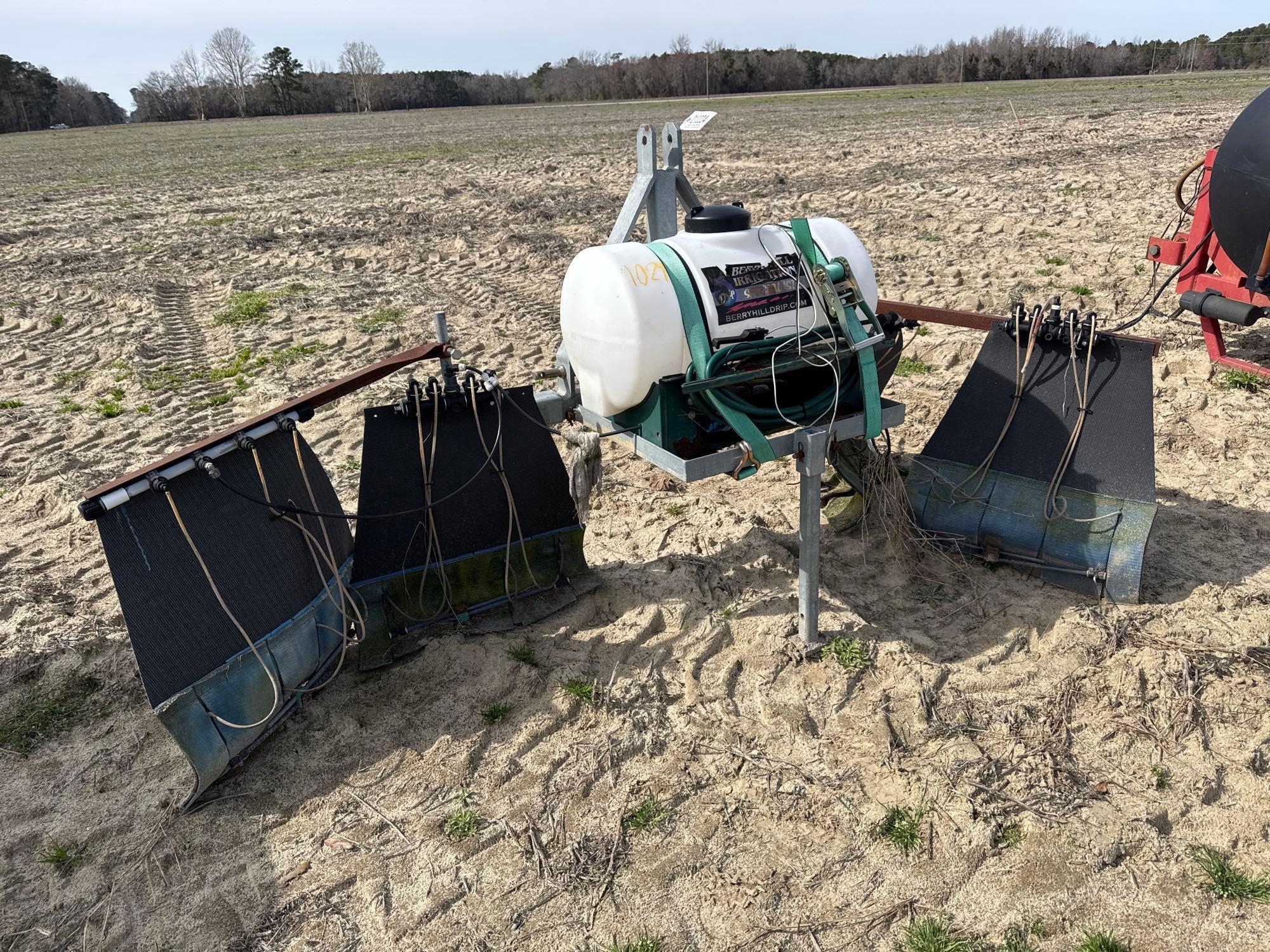 BARRY HILL 20 GALLON ALLY WAY SPRAYER, 3PT (A63291)