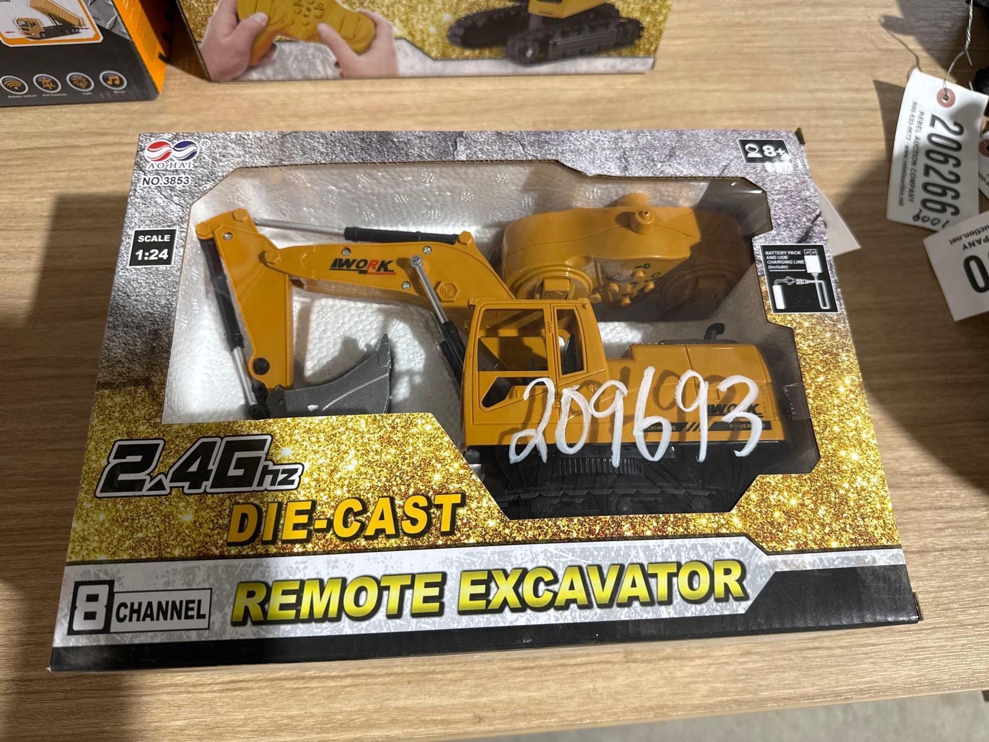 UNUSED FUTURE REMOTE CONTROLLED TOY (A60430)