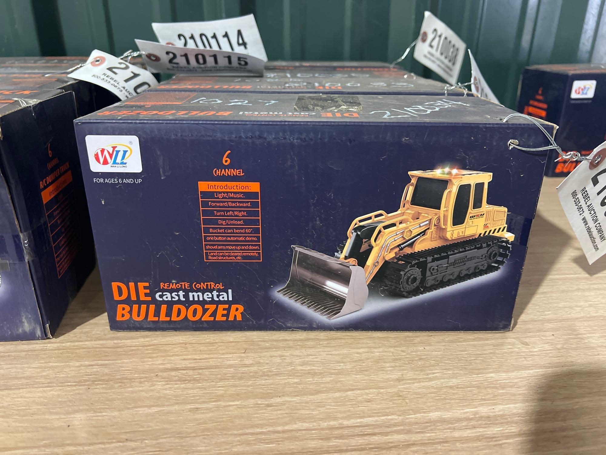 UNUSED REMOTE CONTROLLED BULLDOZER (A62130)