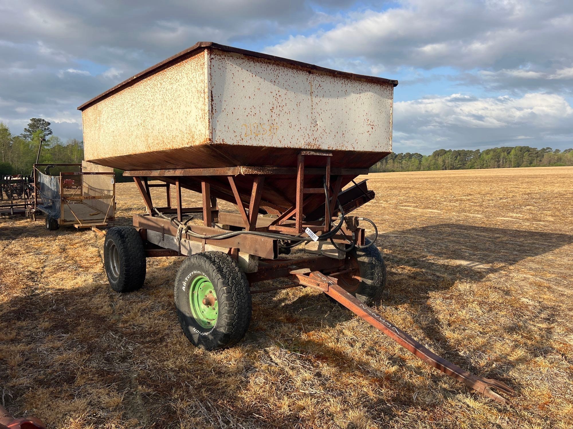 METAL GRAVITY WAGON (A64278)