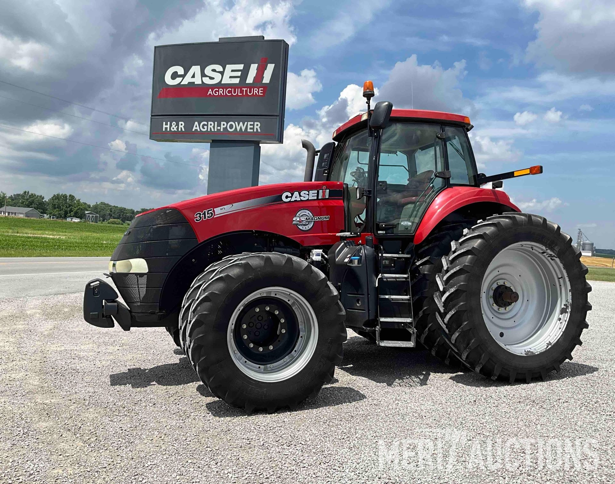 2013 Case IH Magnum 315 MFWD Tractor (A50657)