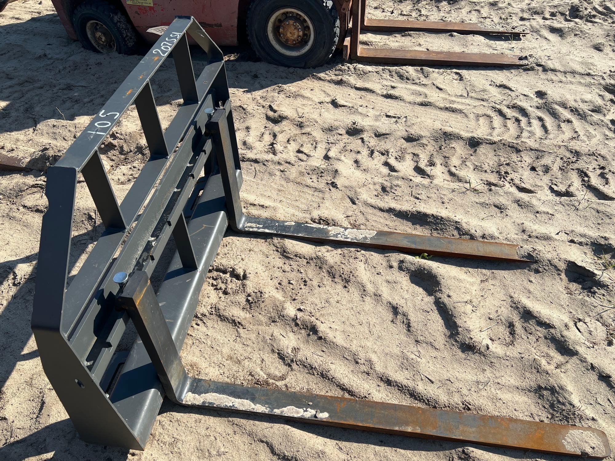 QT LOADER FORKS (A63290)