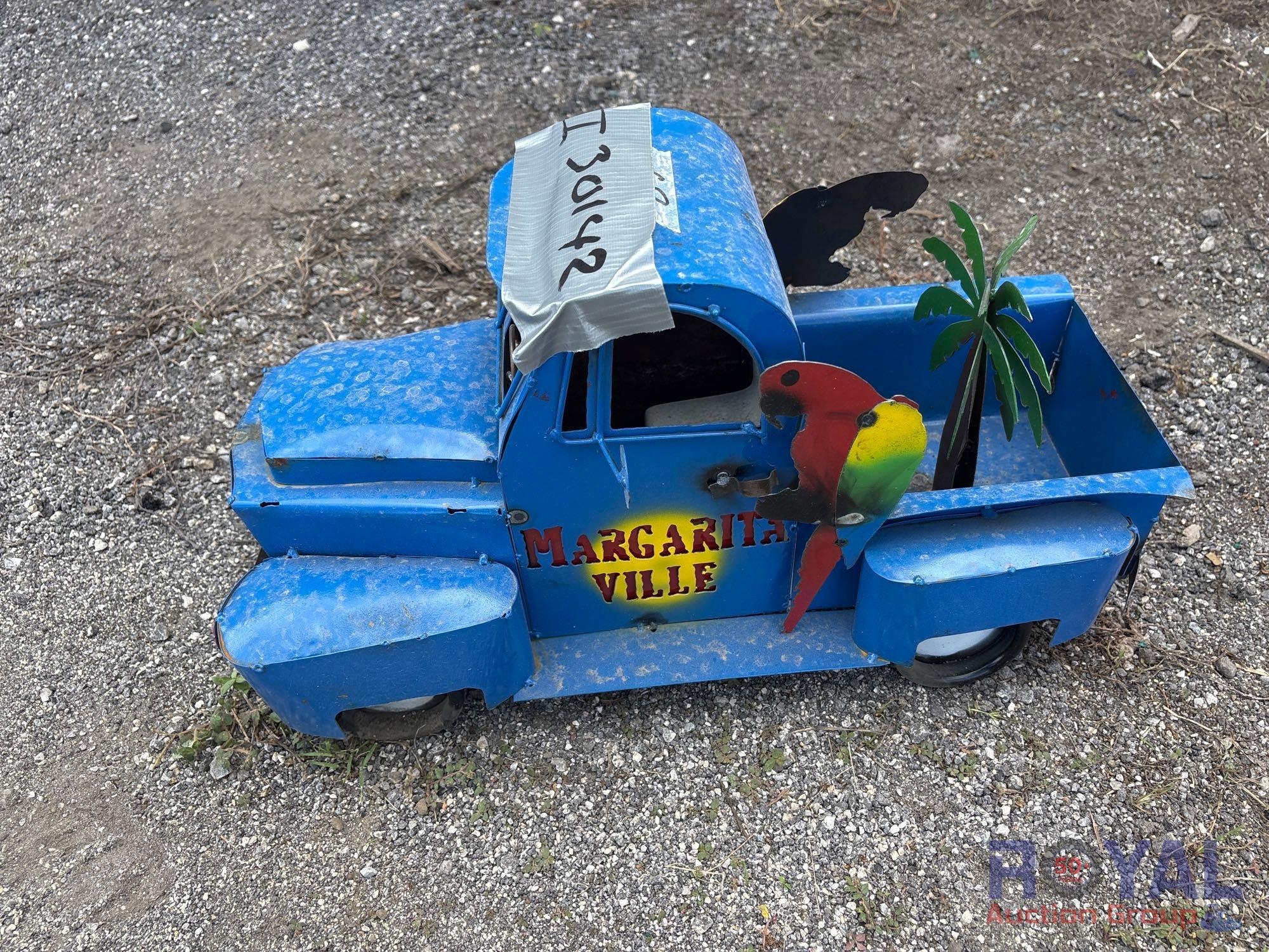 Margaritaville Miniature Decorative Truck (A55758)