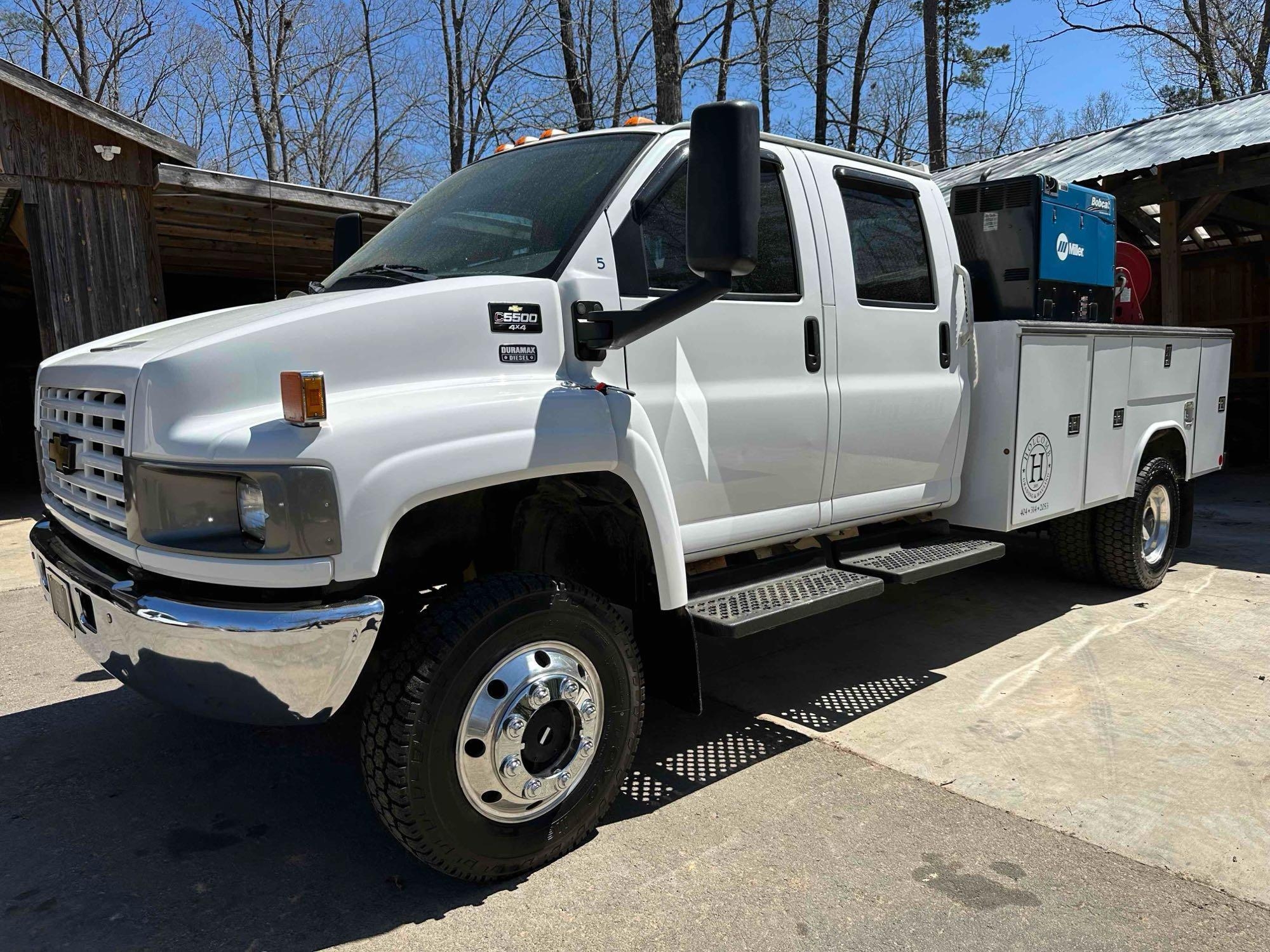 2006 Chevrolet C5500 Service Truck, VIN # 1GBE5E3256F423684 (A65563)