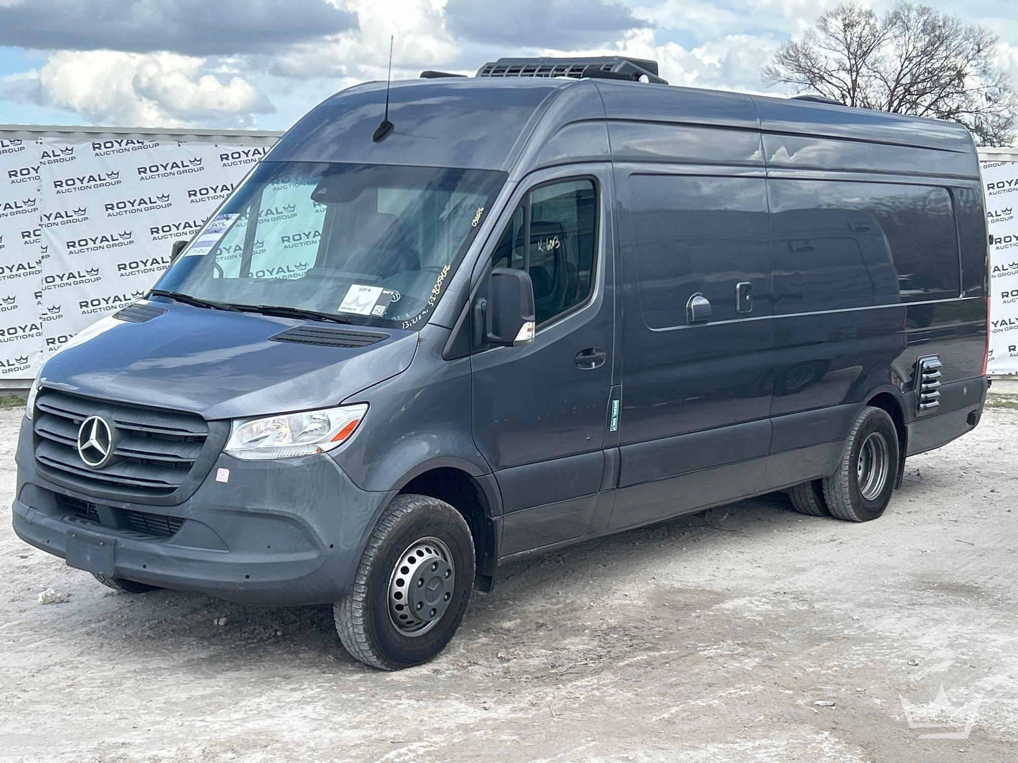 2021 Mercedes-Benz Sprinter 4500 Modified Food Catering Van (A61574)