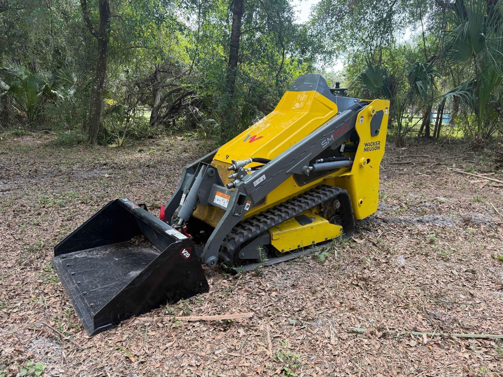 2022 Wacker Neuson SM100 Mini Skid Steer (A50397)