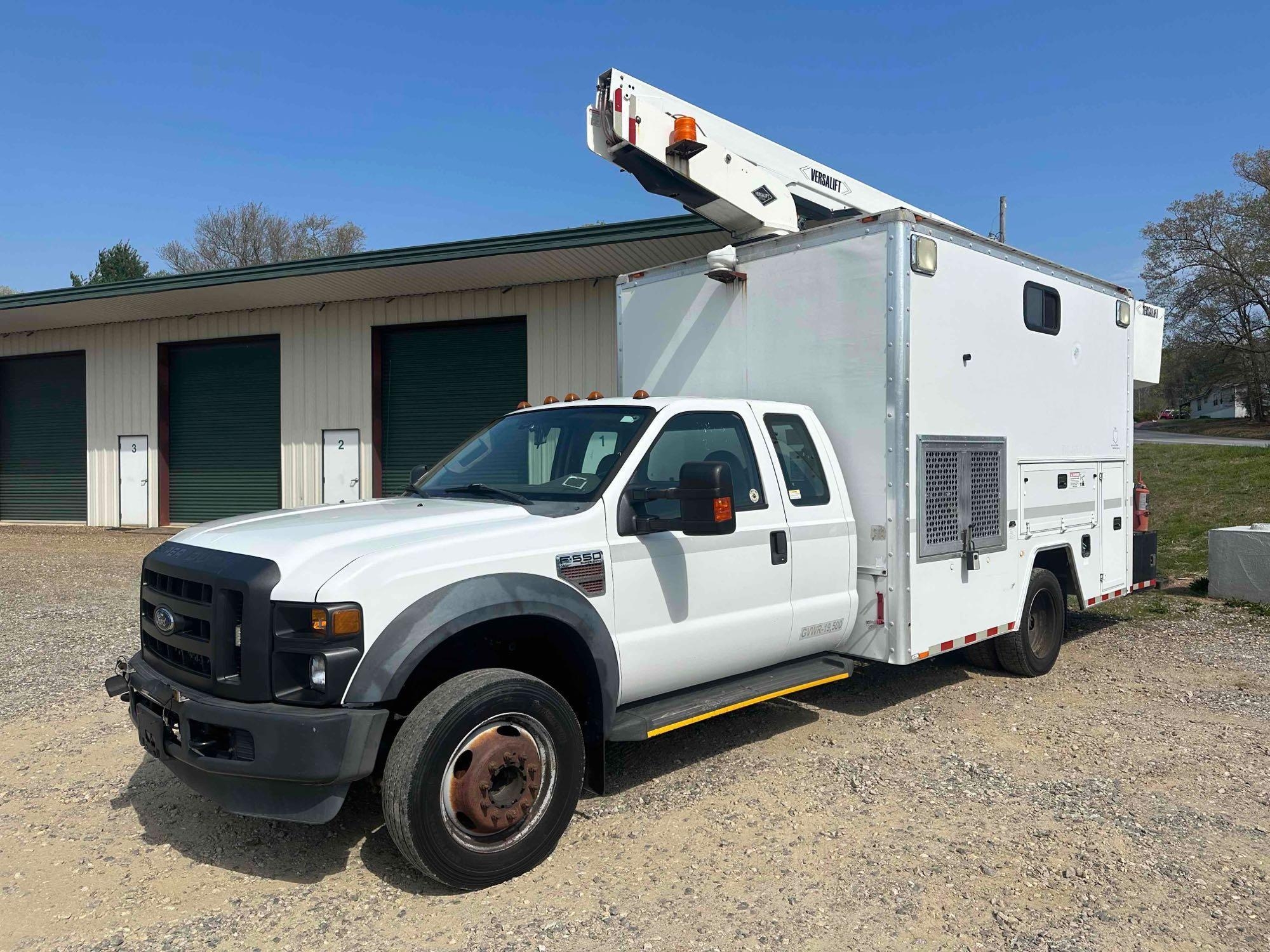 2010 Ford F-550 Bucket Truck, VIN # 1FDAX5GR9AEA21656 (A48836)