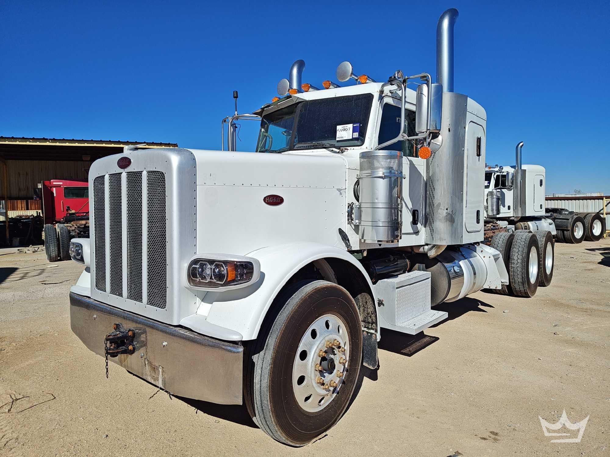 2016 Peterbilt 389 T/A Wet Kit Sleeper Cab Truck Tractor (A55973)