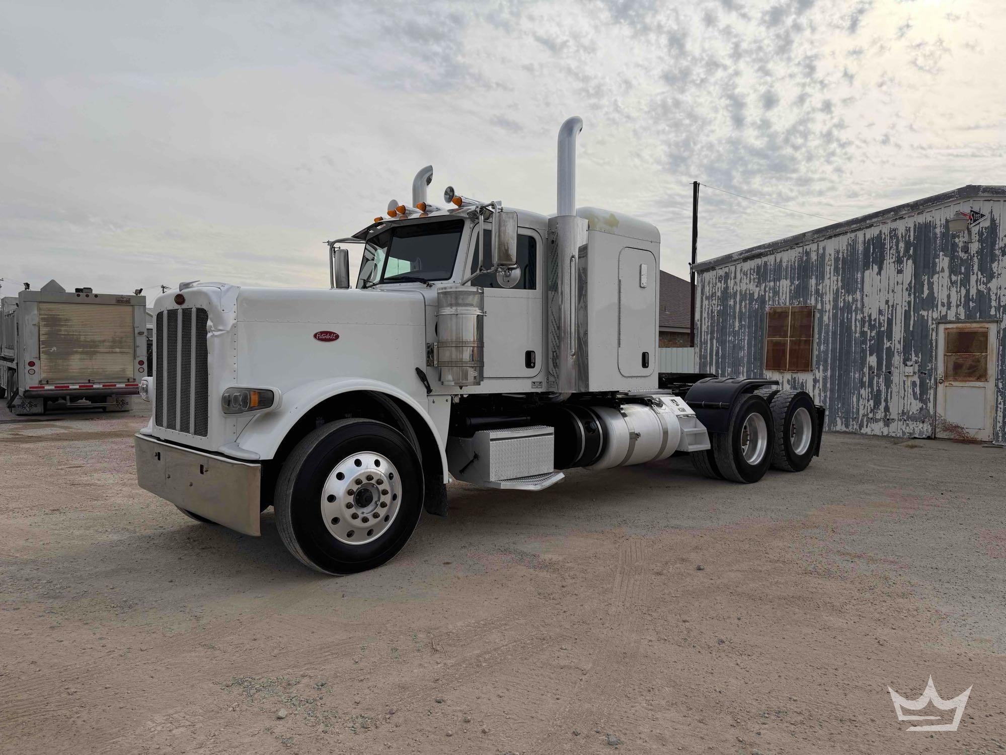 2018 Peterbilt 389 T/A Sleeper Cab Truck Tractor (A55973)