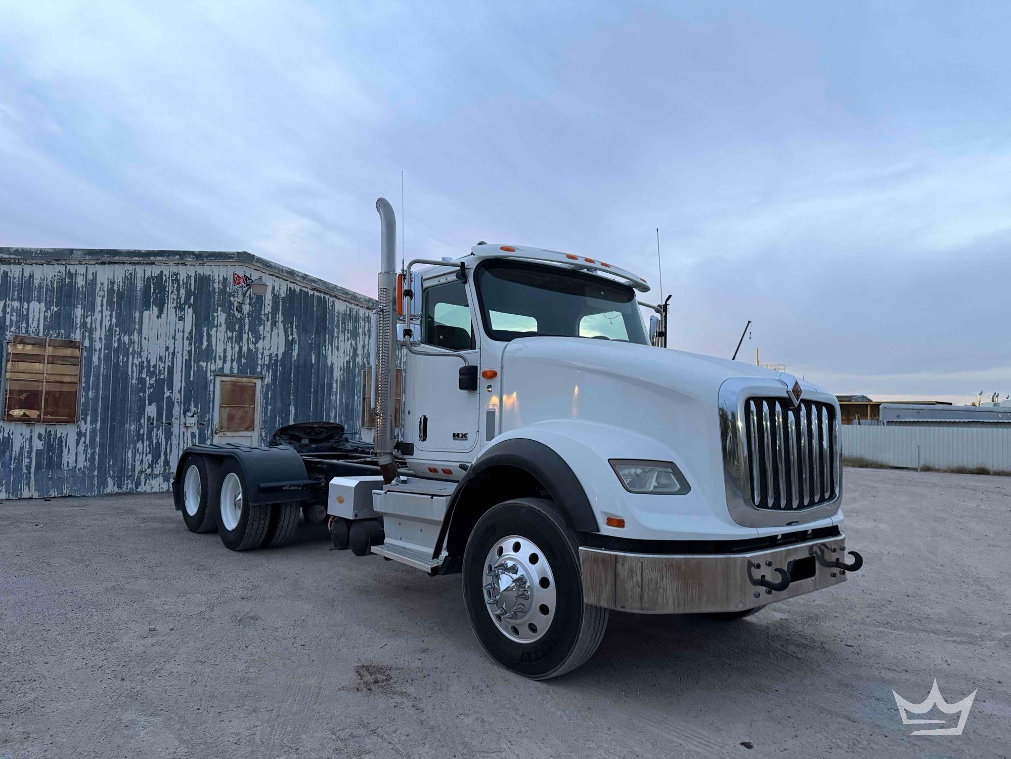 2015 Peterbilt 389 T/A Wet Kit Day Cab Truck Tractor (A55973)