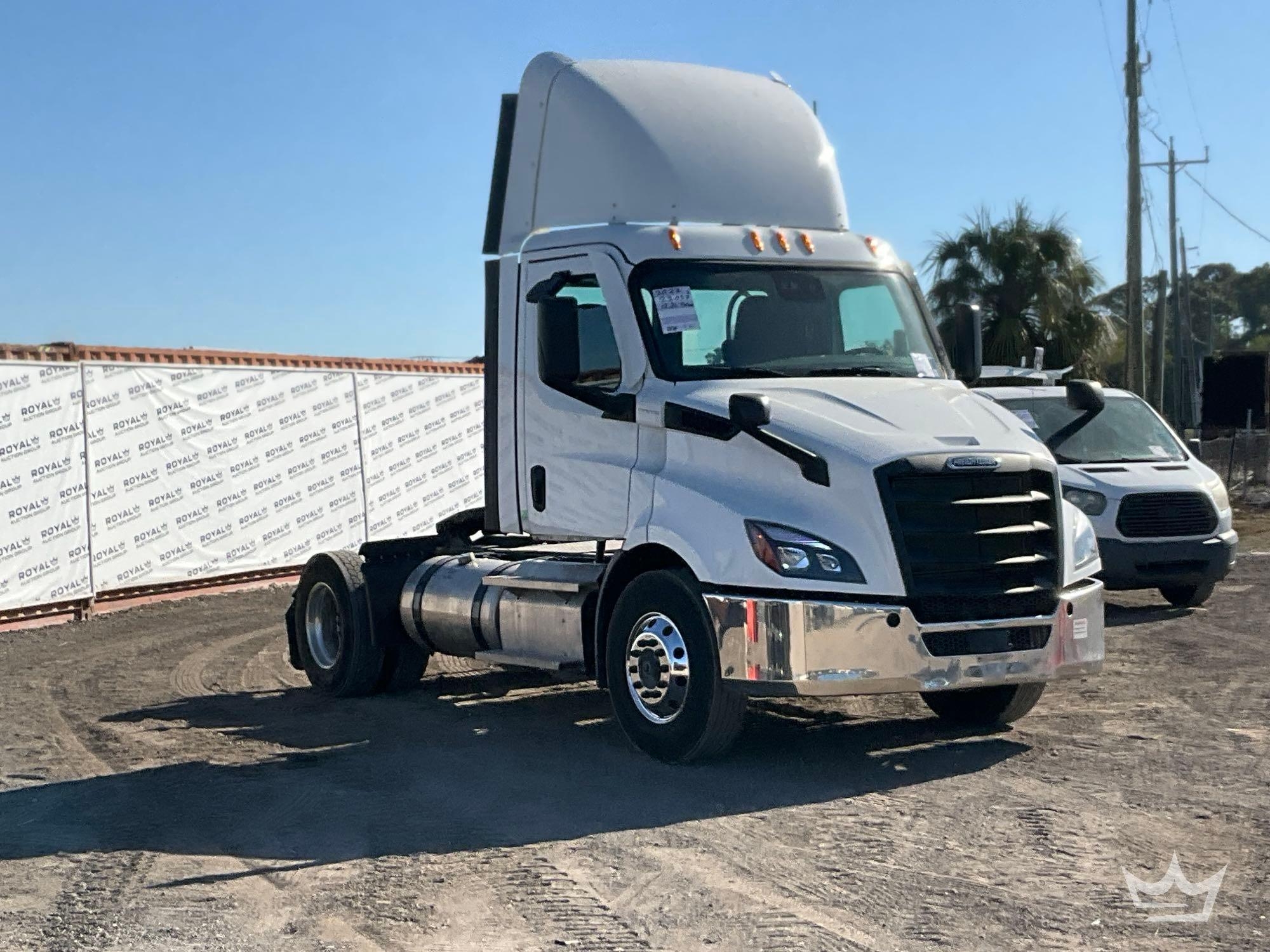 2023 Freightliner Cascadia 116 S/A Day Cab Truck Tractor (A61573)