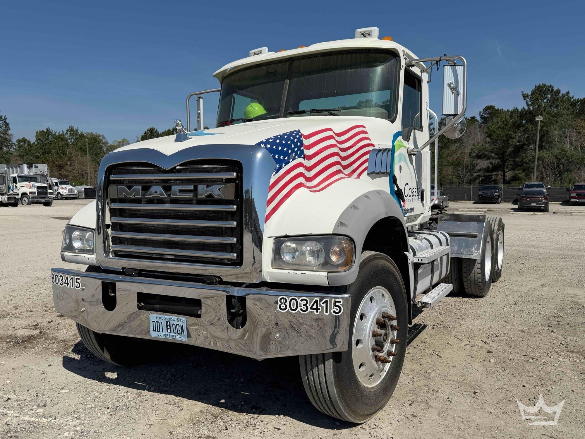 2015 Mack GU713 T/A Day Cab Truck Tractor (A64556)
