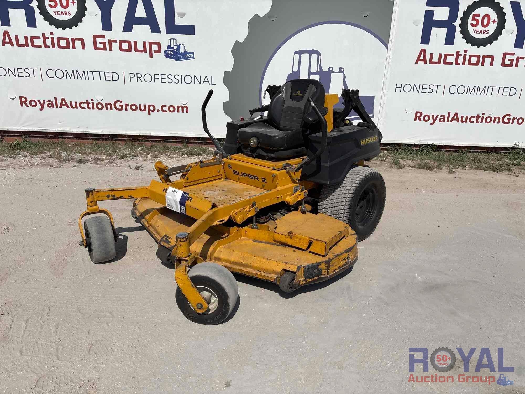 2021 Hustler Super Z 72in Zero Turn Commercial Mower (A46684)