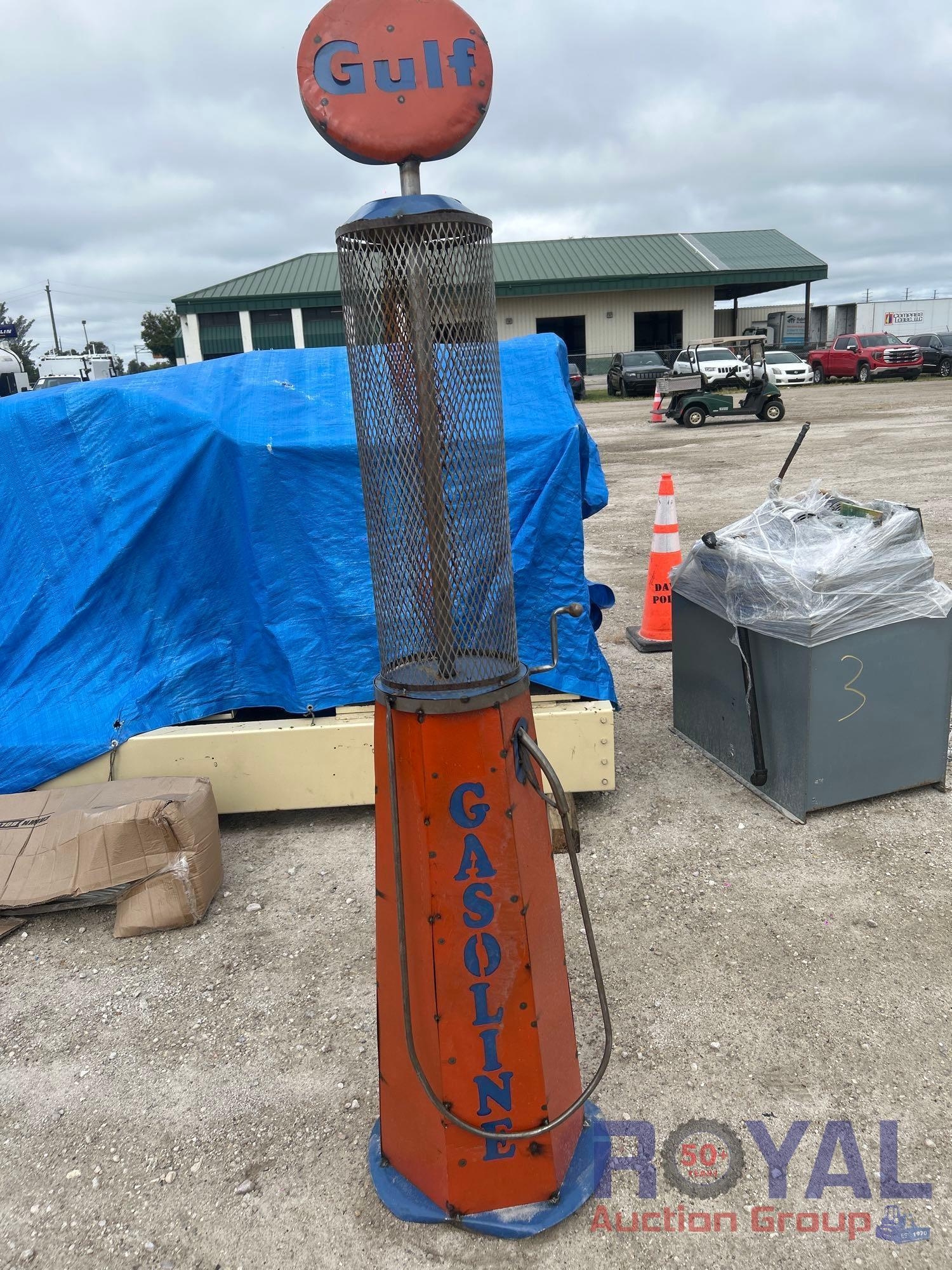 Gulf Vintage Decorative Fuel Pump (A55758)