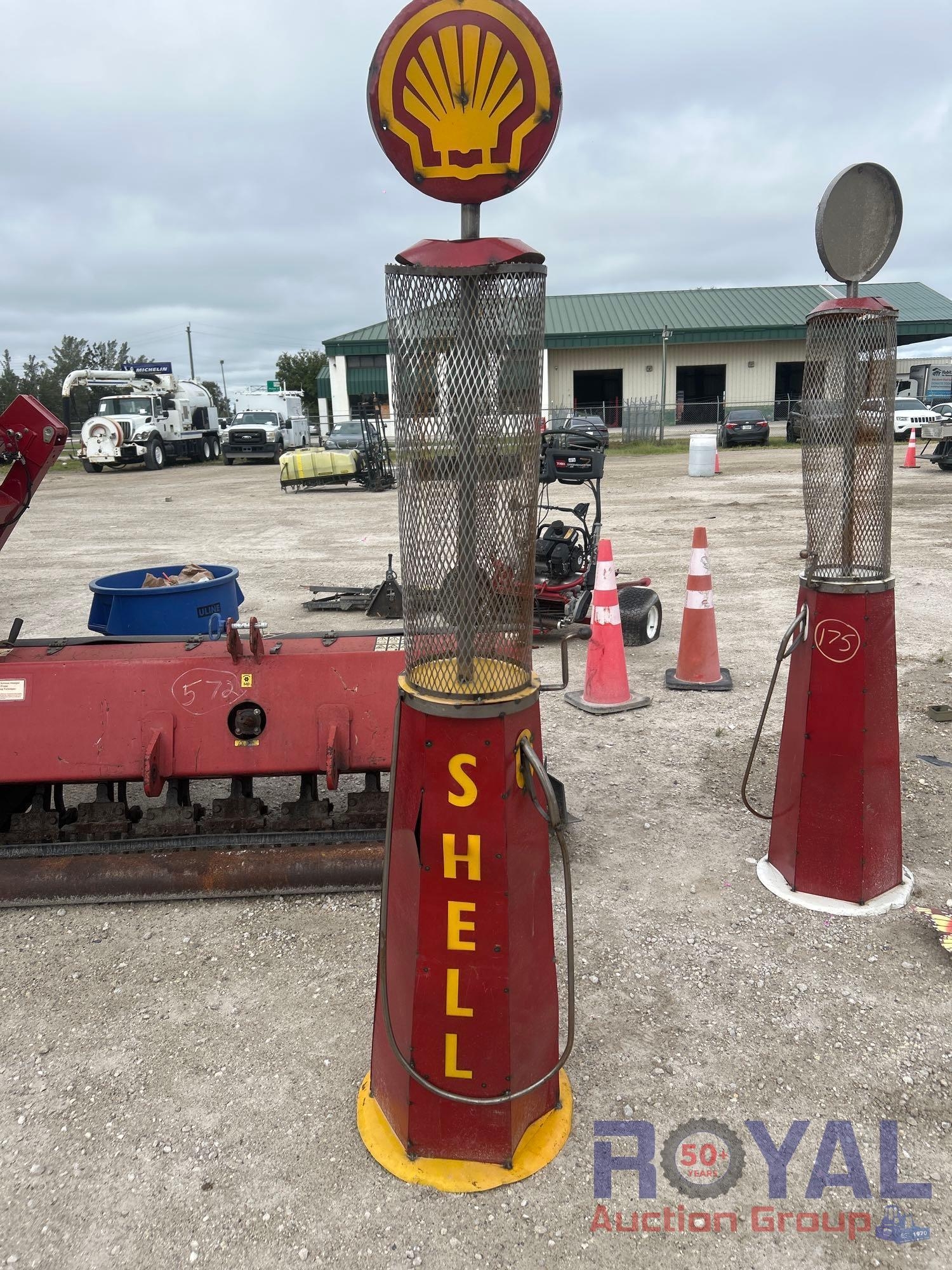Shell Vintage Decorative Fuel Pump (A55758)