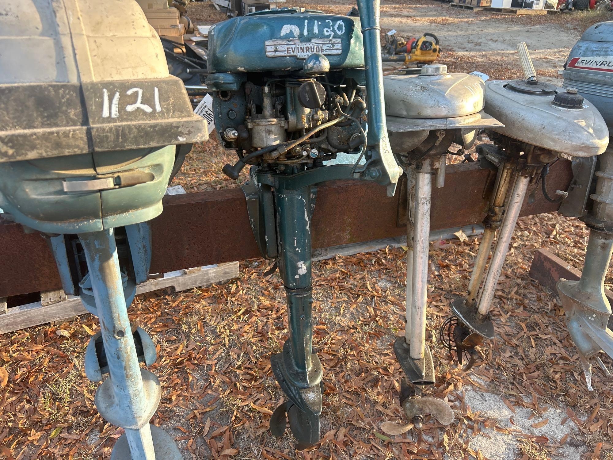 VINTAGE EVINRUDE OUTBOARD MOTOR (A58374)