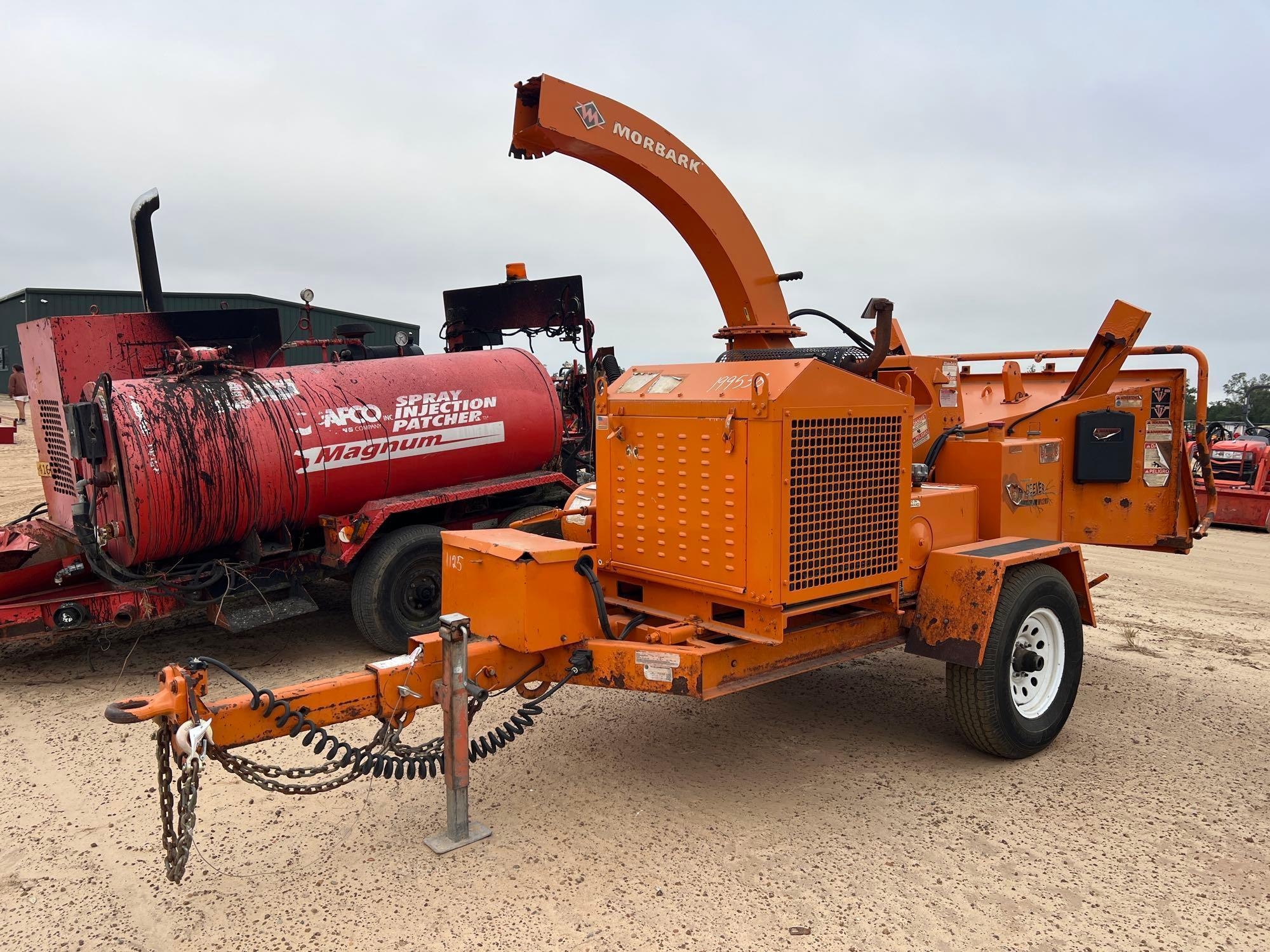 2017 MORBARK BEEVER M12RX PORTABLE WOOD CHIPPER (A54756)