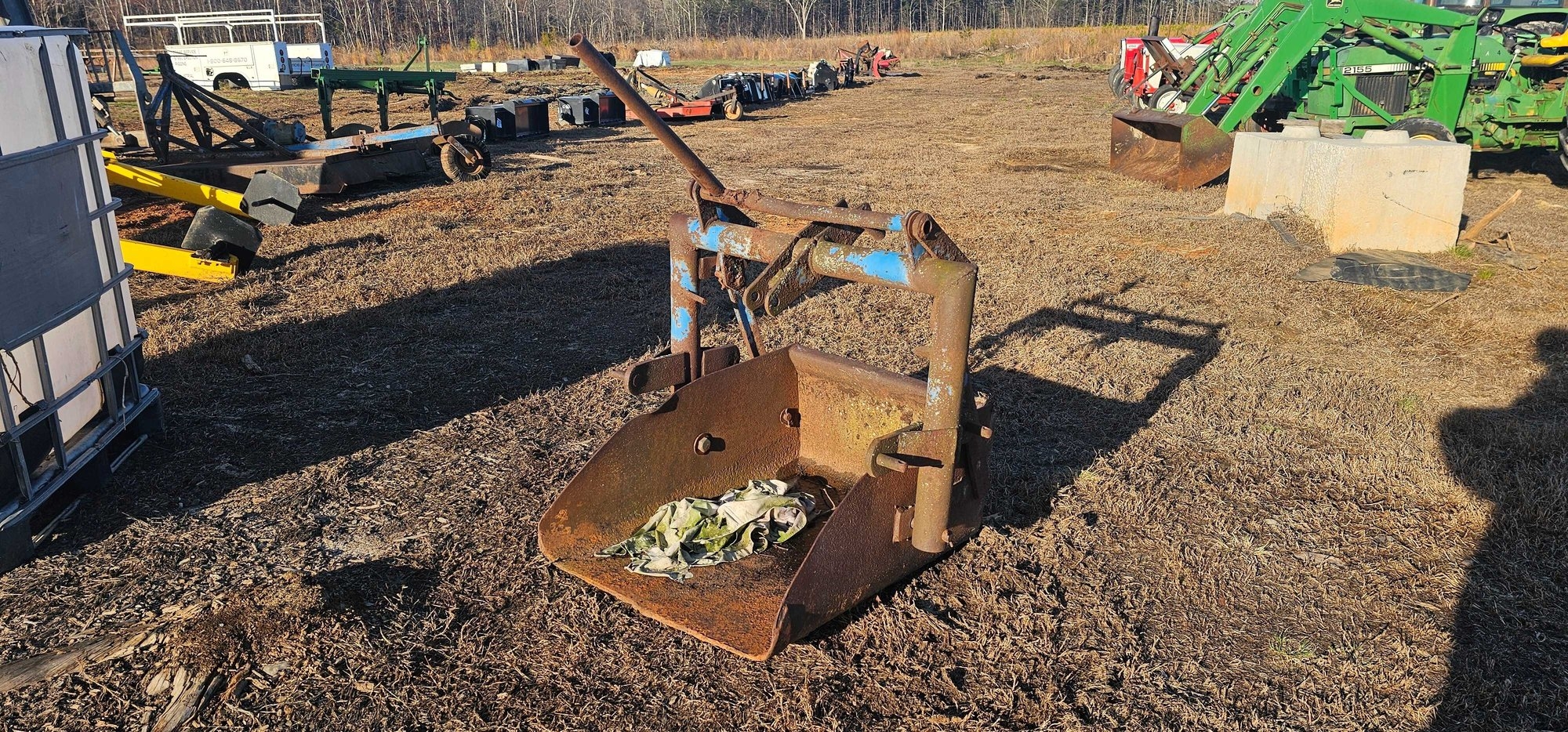 Ford 3 Point Bucket Scoop (A62613)