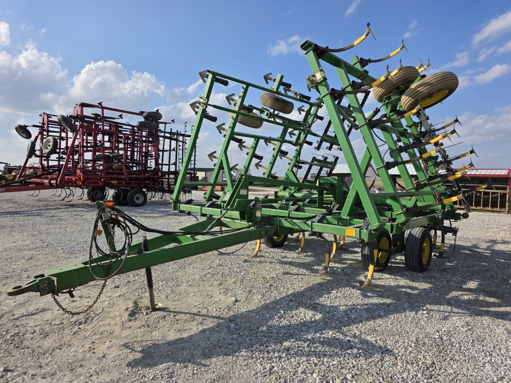 John Deere 980 30' Field Cultivator (A66285)