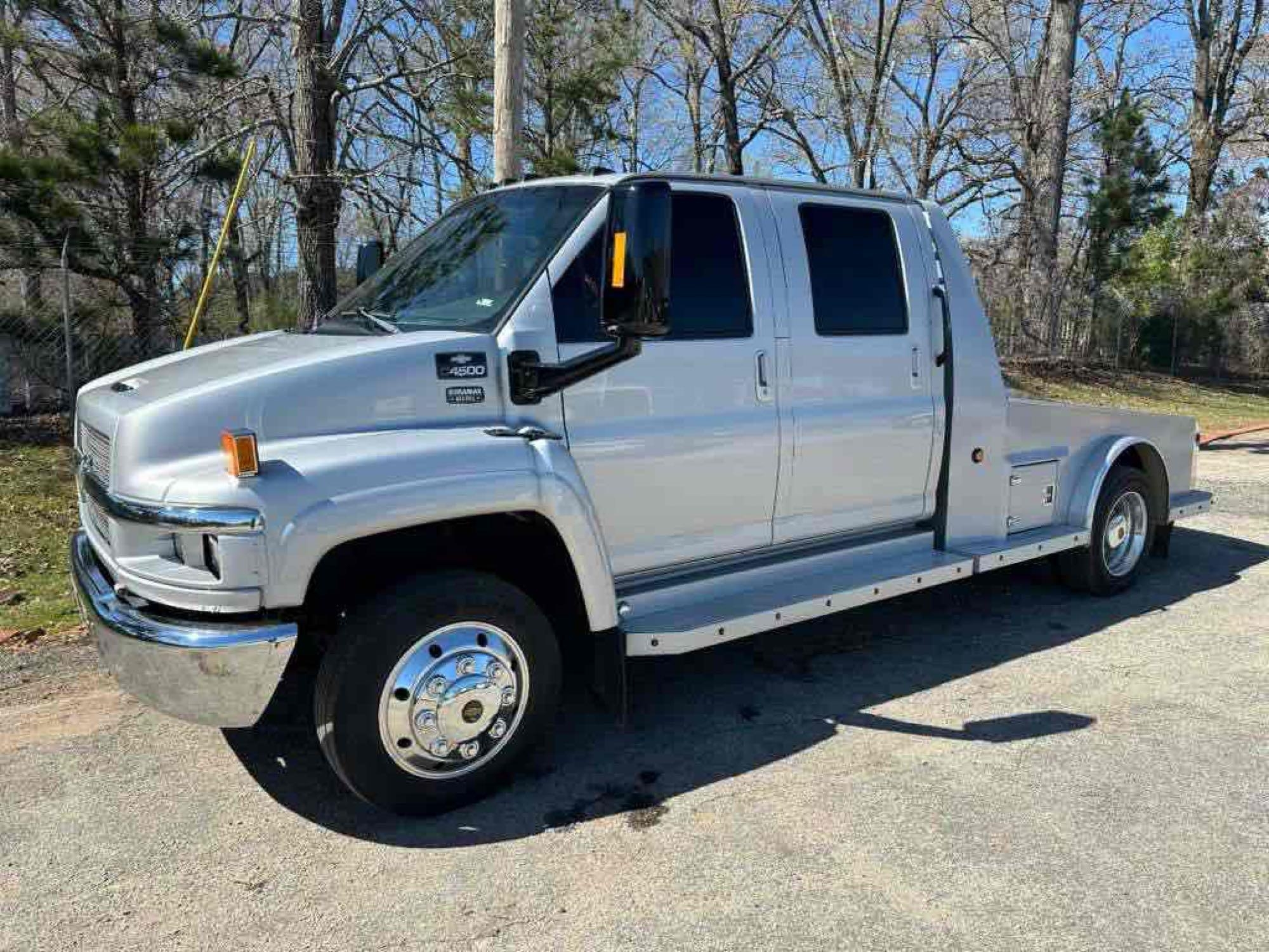 2004 Chevrolet C4500 Western Hauler Truck, VIN # 1GBE4E1294F517585 (A65563)