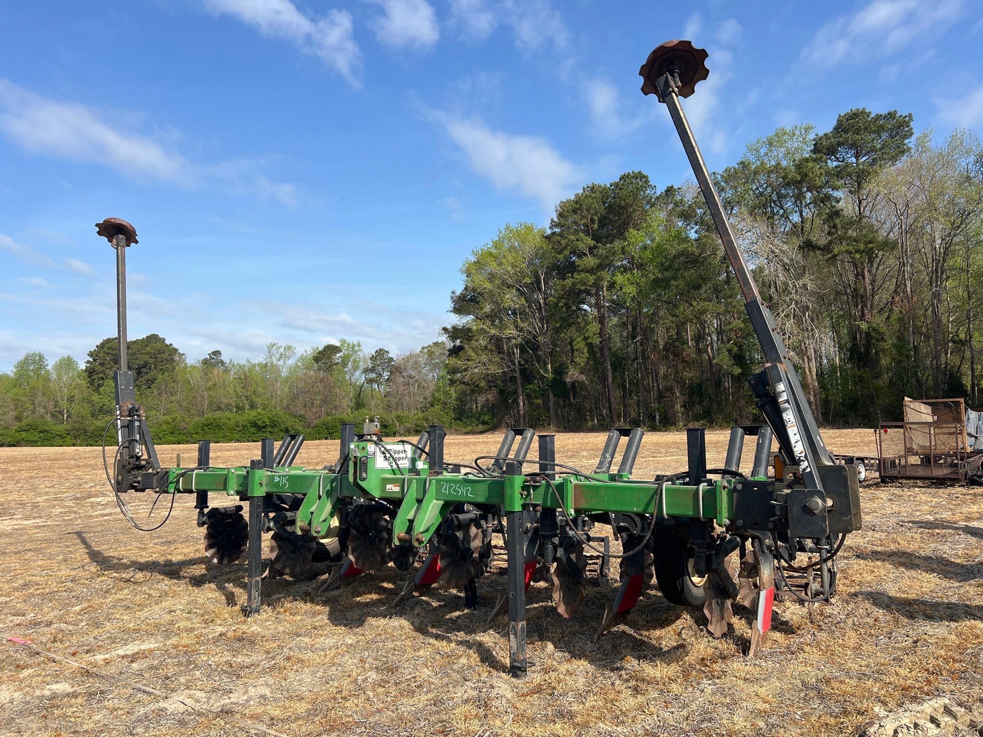 UNVERFERTH 6R36" RIPPER / STRIPPER (A64278)