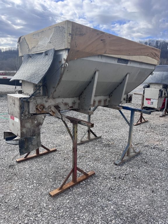 Striker Slide in Spreader Box (A62679)